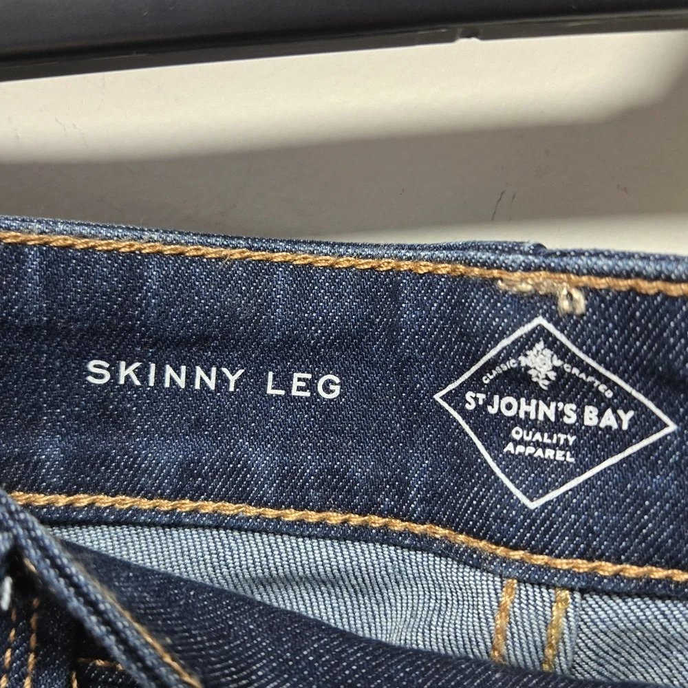 NWT St. John's Bay Skinny Ankle Jeans Size 12 Dark Wash Midrise Slimming Panel